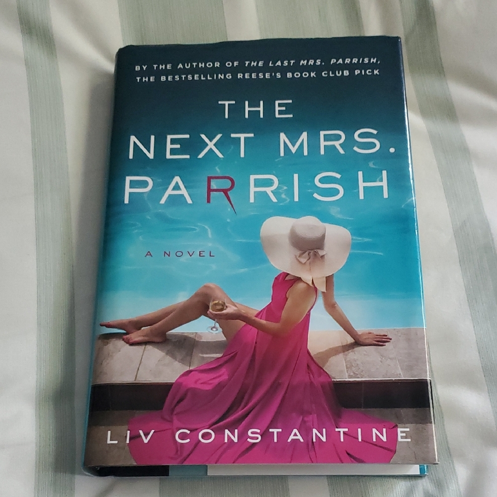 🎈The Next Mrs. Parrish Hardcover Book By Liv Constantine🎈